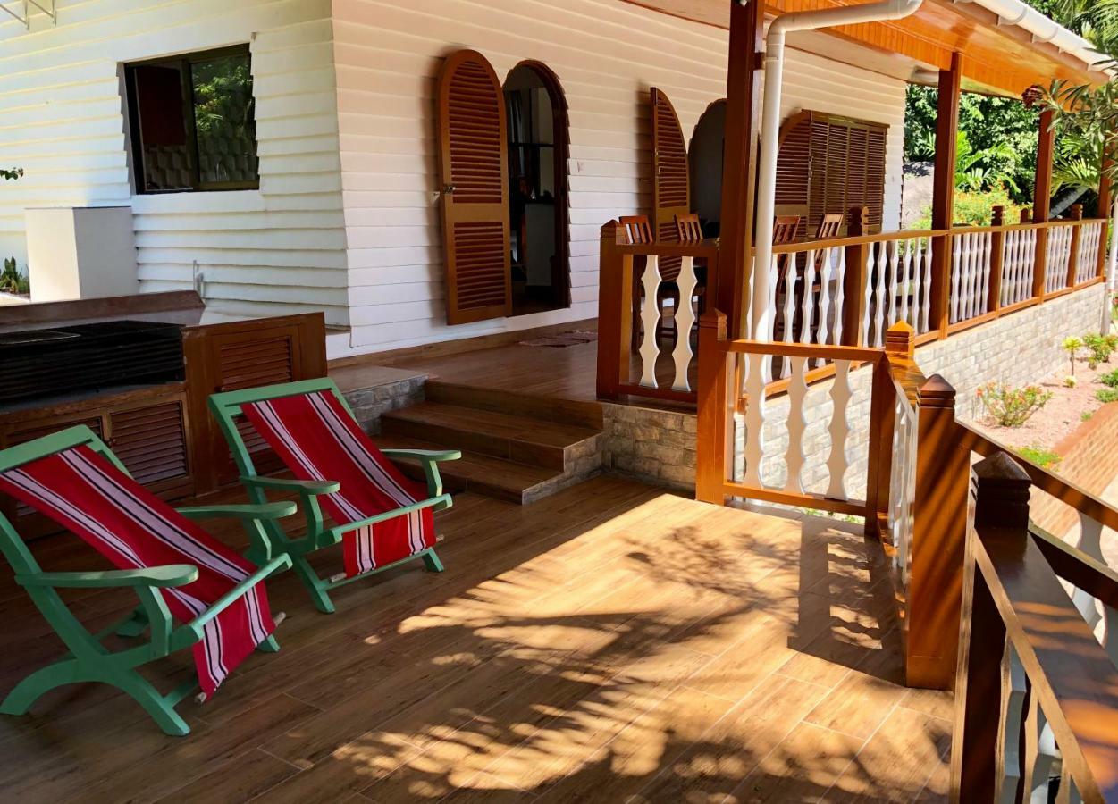 Le Grand Bleu Villas Baie Sainte Anne エクステリア 写真