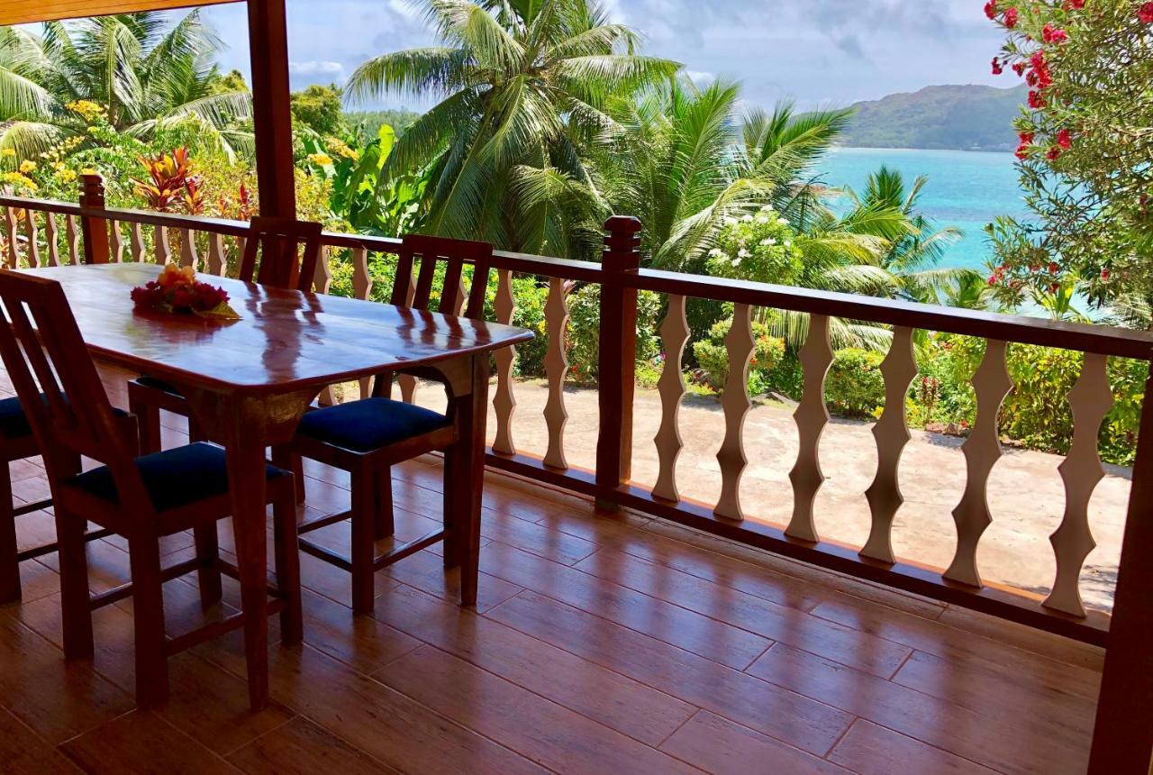 Le Grand Bleu Villas Baie Sainte Anne エクステリア 写真