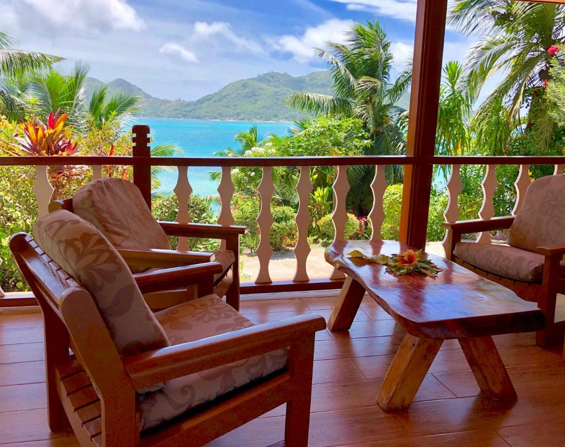 Le Grand Bleu Villas Baie Sainte Anne エクステリア 写真