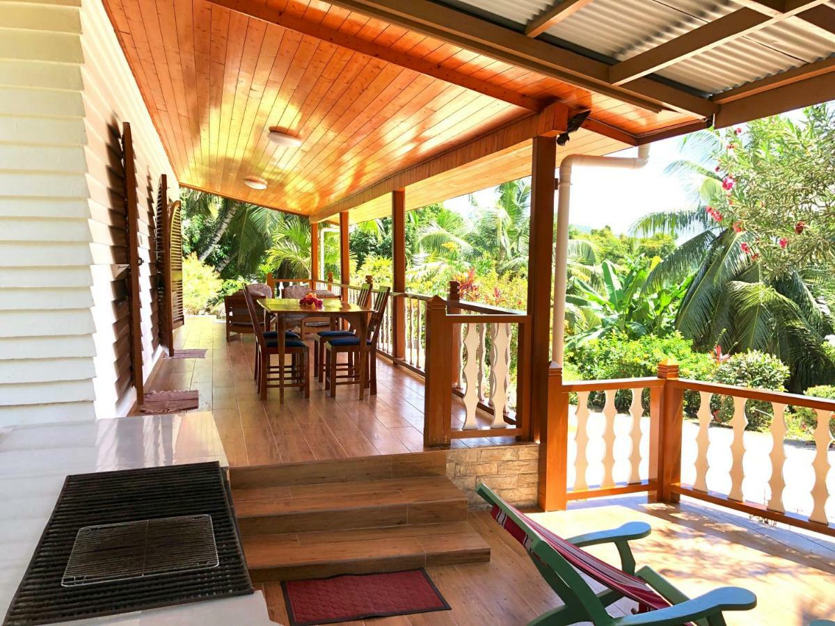 Le Grand Bleu Villas Baie Sainte Anne エクステリア 写真
